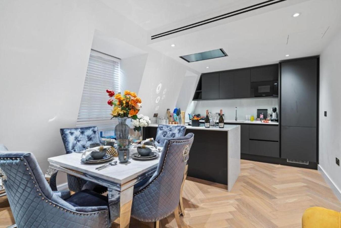 Marble Arch Penthouses With Skyline Views London Bagian luar foto