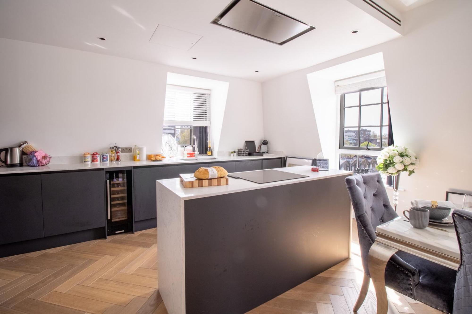 Marble Arch Penthouses With Skyline Views London Bagian luar foto